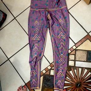 TEEKI Size Medium EUC